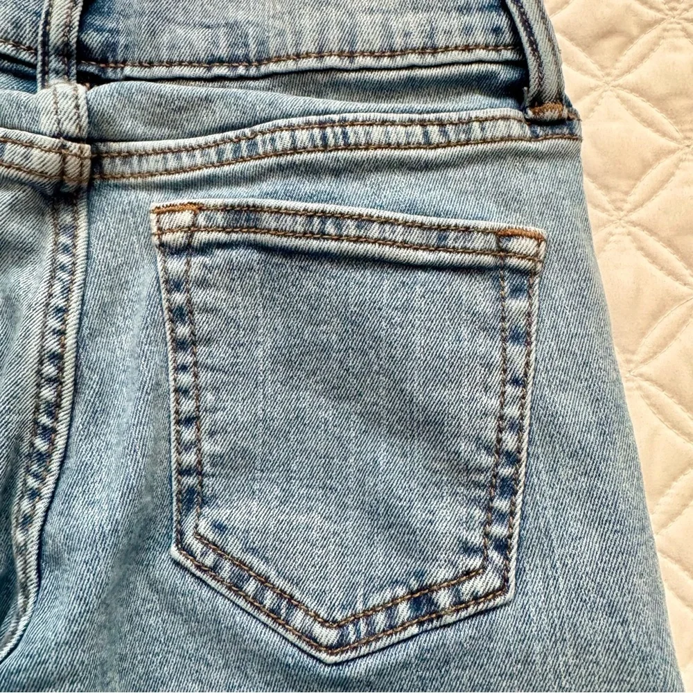 Old Navy Boys Blue Denim Jeans Straight Leg Built in Flex Stretch Size 10